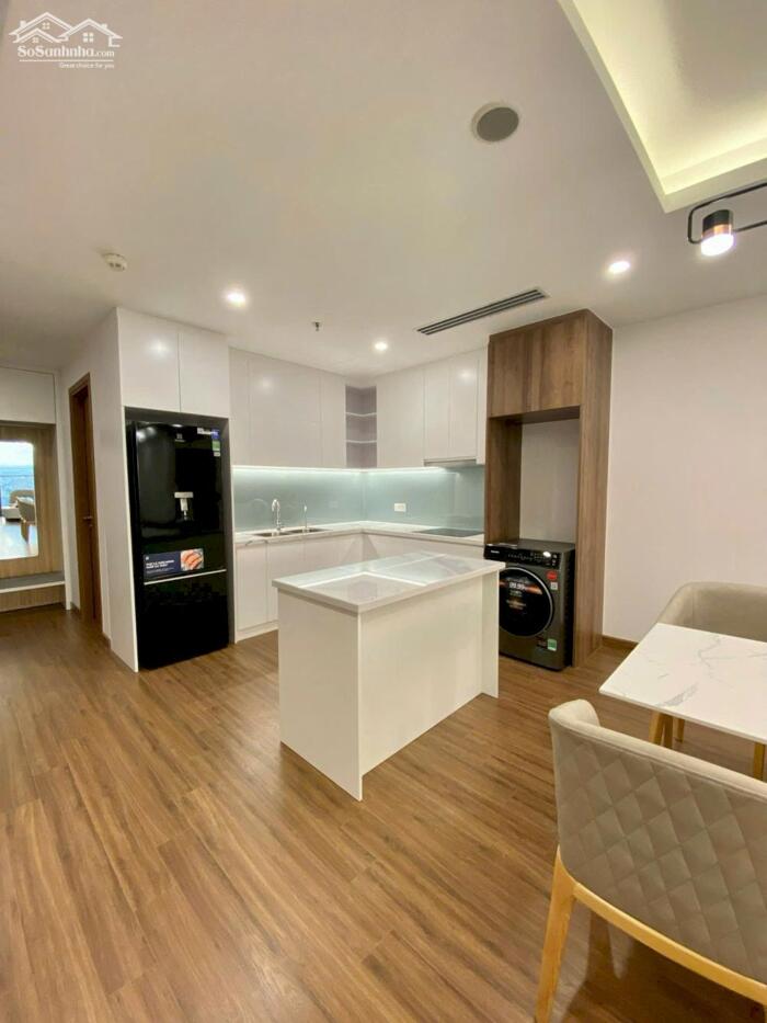 Hình ảnh Cho thuê căn hộ 2 ngủ tại chung cư cao cấp BRG 14 Trần Quang Khải. 3