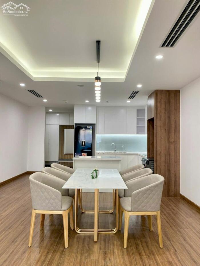 Hình ảnh Cho thuê căn hộ 2 ngủ tại chung cư cao cấp BRG 14 Trần Quang Khải. 1