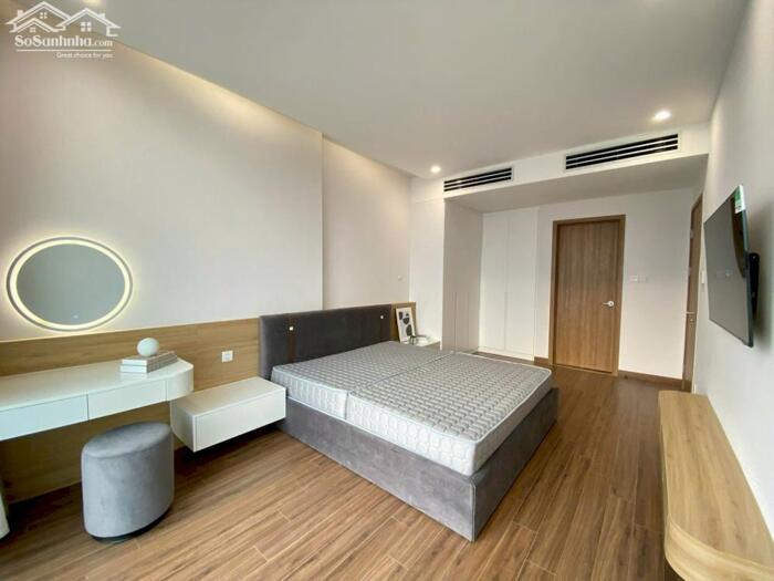 Hình ảnh Cho thuê căn hộ 2 ngủ tại chung cư cao cấp BRG 14 Trần Quang Khải. 4