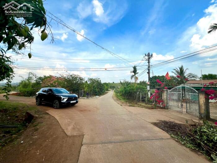 Hình ảnh Ea Kiết-Cư Mgar- Đắk Lắk dt 1000m2 đường oto tới đât giá chỉ 139tr bao sổ 3