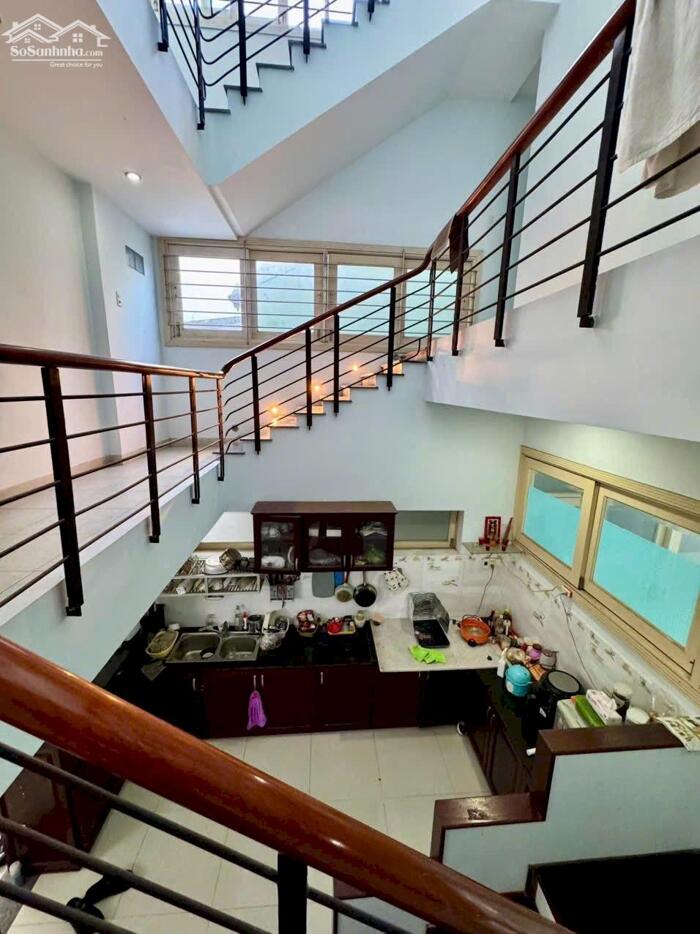 Hình ảnh BÁN NHÀ 3 TẦNG – HẺM Ô TÔ CAO BÁ QUÁT, GẦN COOPMART NHA TRANG 4