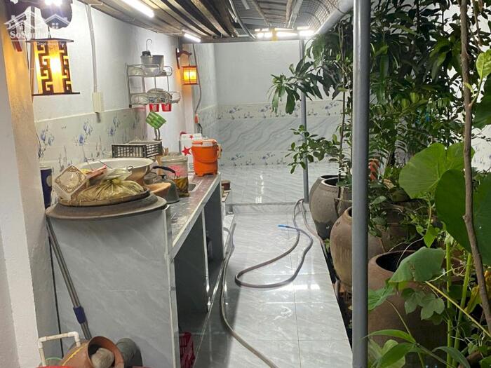 Hình ảnh BÁN NHÀ GÁC LỬNG – SỔ RIÊNG THỔ CƯ. 200m2. Chỉ 2Tỷ4. Ô Tô 16