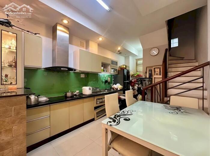 Hình ảnh Bán nhà Giảng Võ 48m2 nhà đẹp 2 thoáng sổ đẹp phân lô ô tô đỗ sát nhà 12.8 tỷ 0