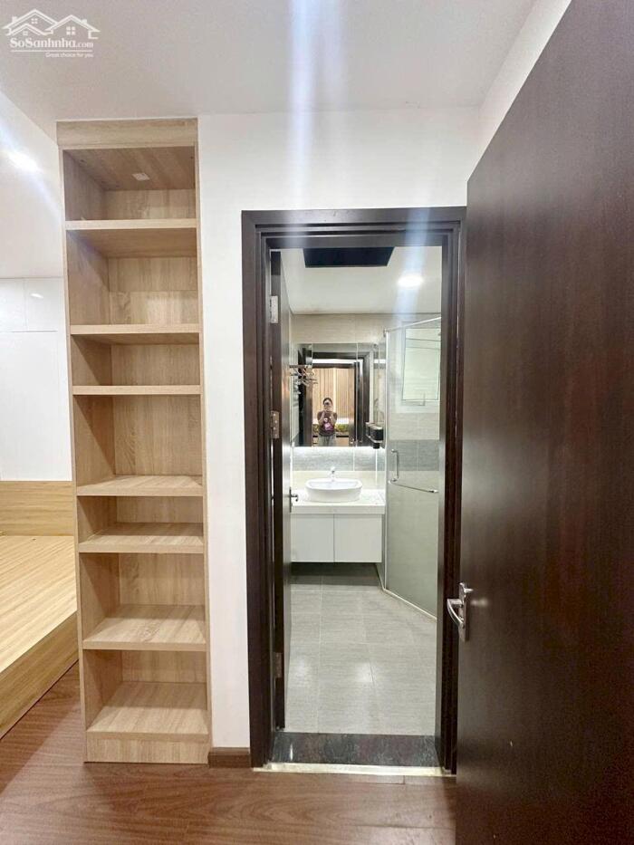 Hình ảnh cho thuê chung cư 90 Nguyễn Tuân, 70m, 2 phòng ngủ, đủ đồ 15 triệu có slot oto 6