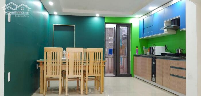 Hình ảnh Cho thuê nhà Văn Cao sân cổng (75m2), 6 phòng ngủ. 4