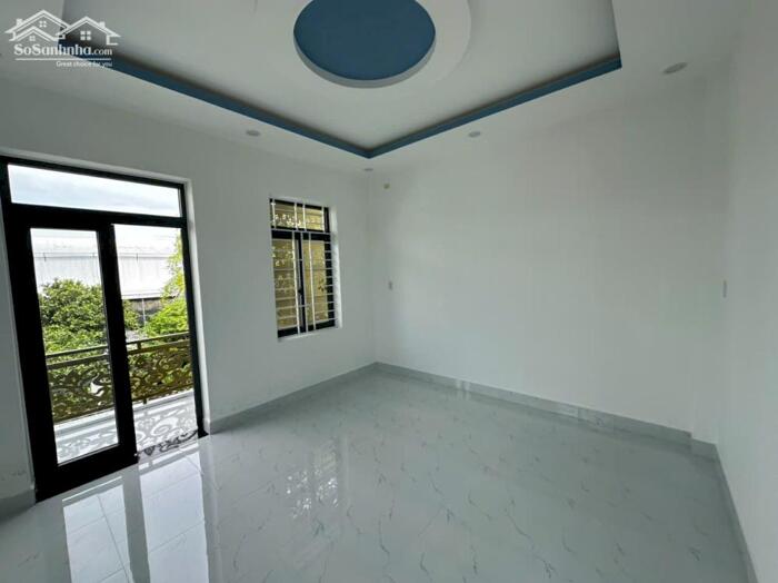 Hình ảnh Nhà đúc 2 tầng tâm huyết hẻm ô tô Phú Nông 1