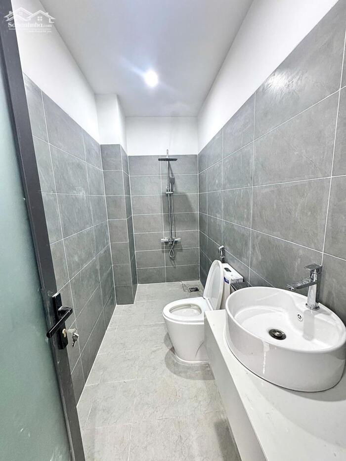 Hình ảnh NHÀ CẤP 4 GÁC LỬNG - THẠNH PHÚ 6