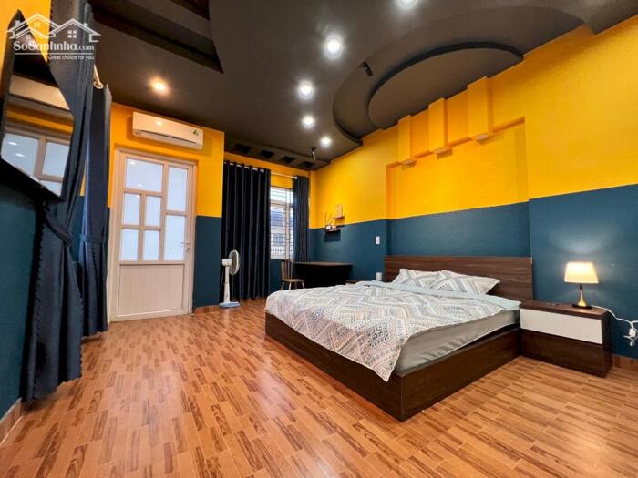 Hình ảnh Cho thuê nhà lô góc Văn Cao, 5 ngủ khép kín, DT: 80m2. 0