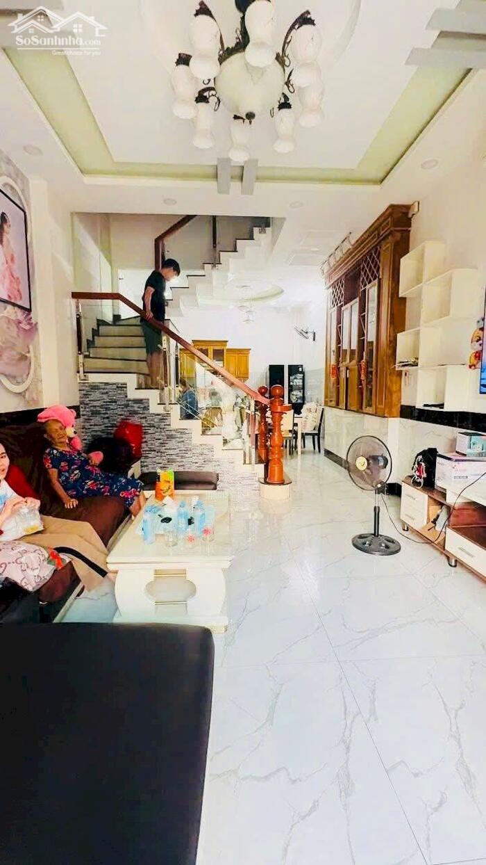 Hình ảnh Bán nhà khu nhà lầu đồng bộ 111 Phạm Văn Chiêu,P14, GV (An Hội Tây, TP.HCM) 4