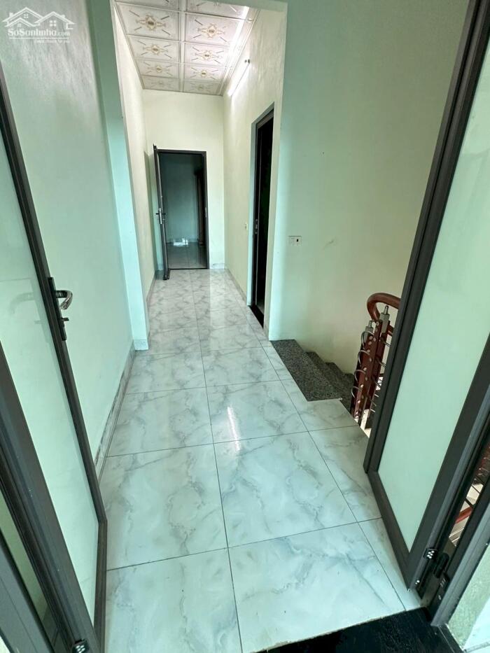 Hình ảnh Bán nhà 2 tầng giá rẻ 3 phòng ngủ tại xóm Gẩy, Định Trung, Vĩnh Yên 1