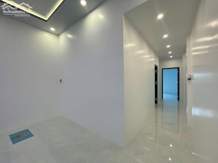 Hình ảnh Bán nhà mới thổ cư 100% hẻm đường cách mạng tháng 8 5