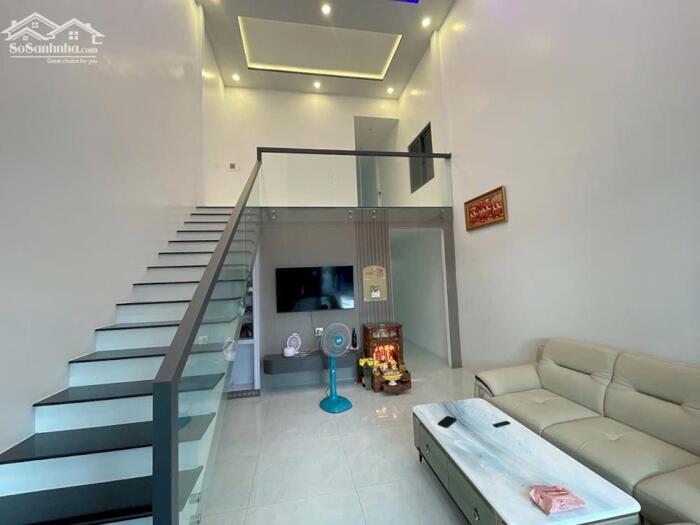 Hình ảnh Bán nhà mới thổ cư 100% hẻm đường cách mạng tháng 8 0