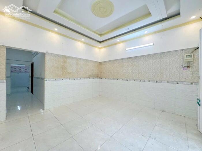 Hình ảnh Bán nhà trệt lầu 3 phòng ngủ ngang chợ cái răng 1