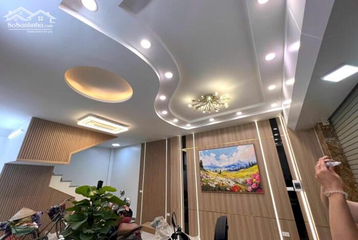 Hình ảnh Bán nhà Cát Linh 49m2 nhà đẹp 7 tầng thang máy nở hậu 16 tỷ 1