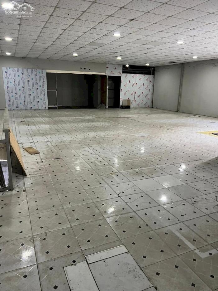 Hình ảnh Cho thuê nhà xưởng 1 lầu sd hơn 700m2 Lê Thị Riêng Quận 12 0