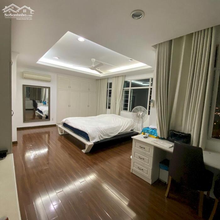 Hình ảnh BDS HVL CHO THUÊ PENHOUSE Q5 300m2 4PN 4WC HỒ BƠI NHƯ HÌNH 9