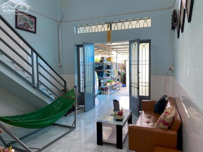 Hình ảnh BÁN NHÀ GÁC LỬNG – SỔ RIÊNG THỔ CƯ. 200m2. Chỉ 2Tỷ4. Ô Tô 7