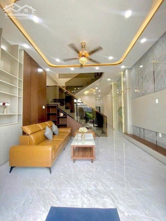 Hình ảnh NHÀ 1 TRỆT 1 LẦU CÁCH TRUNG TÂM 10P ĐI XE 0