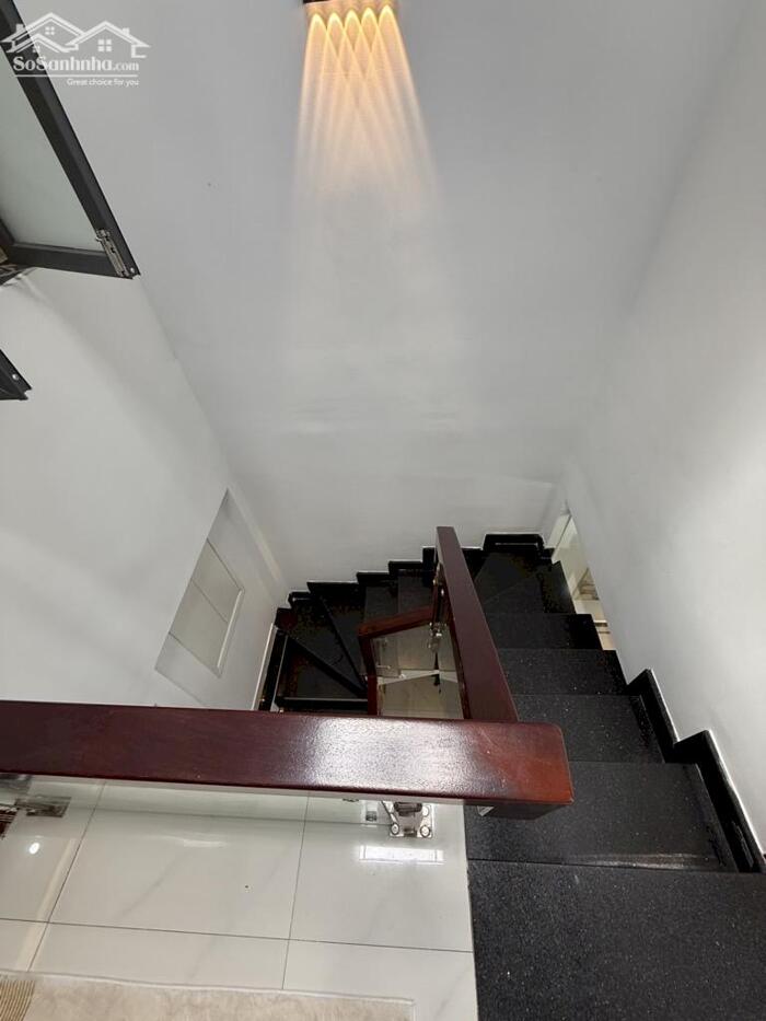 Hình ảnh HẺM XE HƠI THÔNG, P.15, TÂN BÌNH - sd 80m2 nhà mới trệt lầu chỉ 4ty390 2