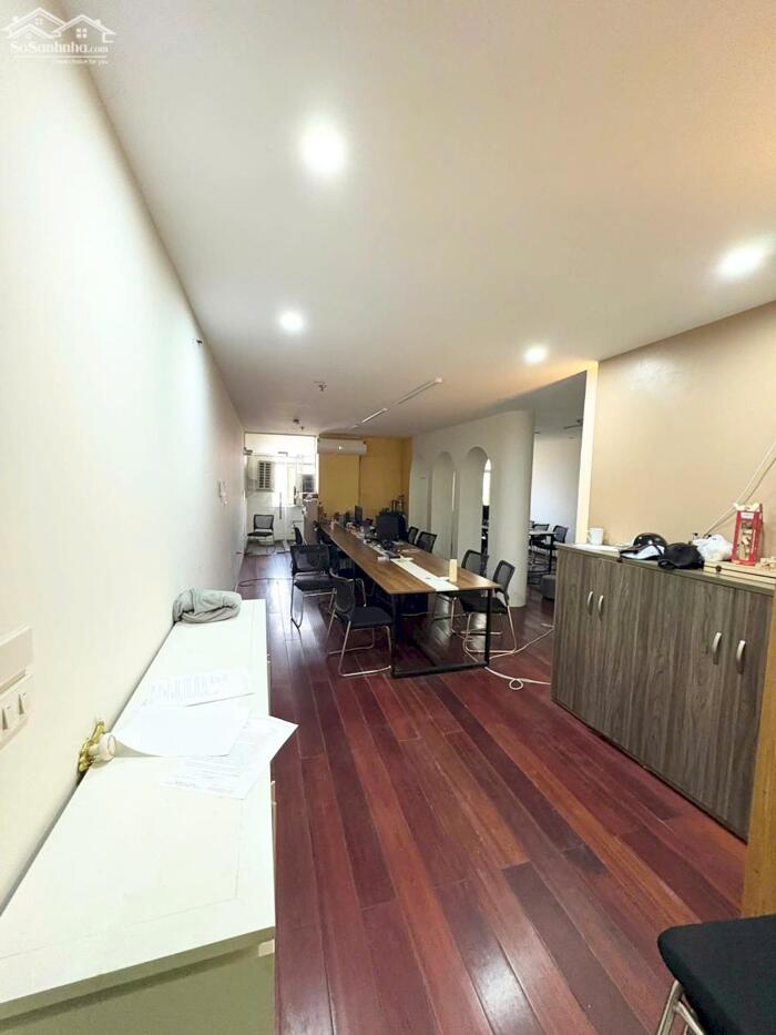 Hình ảnh cho thuê chung cư Licogi 13 Khuất Duy Tiến, 135m, 3 phòng ngủ, đồ cơ bản 2