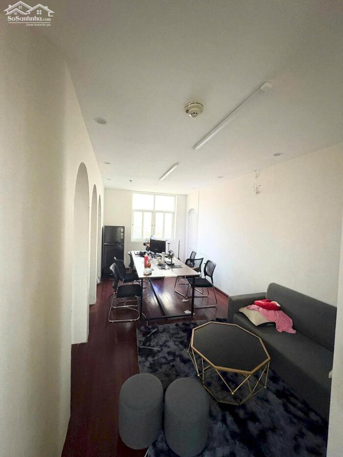 Hình ảnh cho thuê chung cư Licogi 13 Khuất Duy Tiến, 135m, 3 phòng ngủ, đồ cơ bản 1