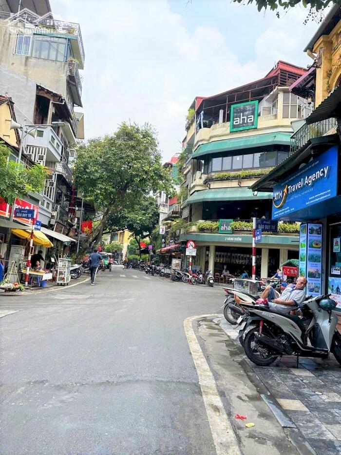 Hình ảnh Bán 140m2 Mặt Phố Mã Mây, hàng xóm Tạ Hiện 1