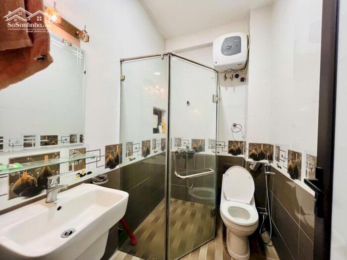 Hình ảnh Bán nhà mặt phố Cát Linh 28m2 vỉa hè rộng hai thoáng vị trí đẹp 12.5 tỷ 3