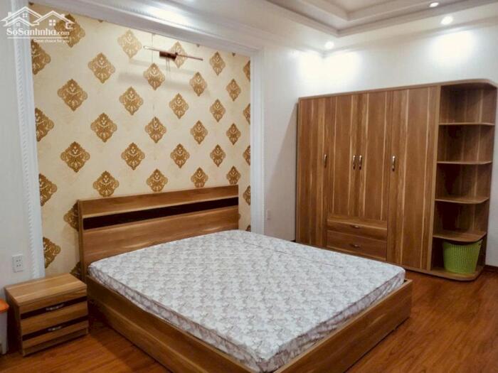 Hình ảnh Cho thuê nhà mặt phố Văn Cao, 4 ngủ khép kín (80m2). 6