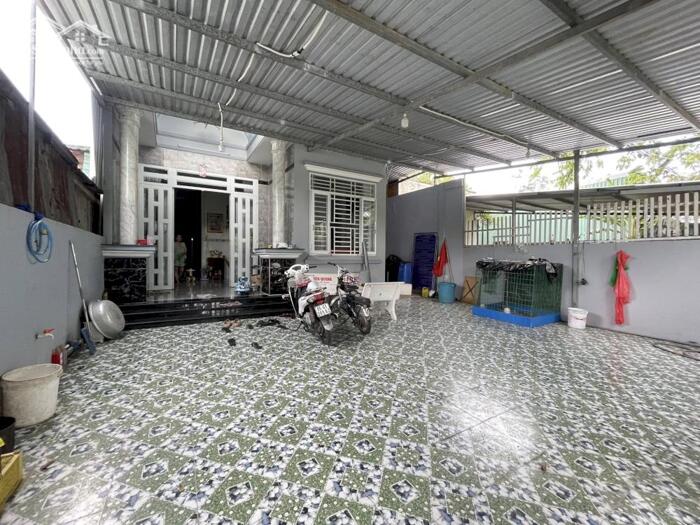 Hình ảnh Bán nhà hướng đông nam có giấy phép xây dựng 0