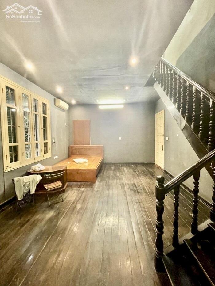 Hình ảnh Bán Nhà Mặt Phố Đặng Tất Ba Đình 55m2-4T LÔ GÓC 30 Tỷ Có Thương Lượng. 2