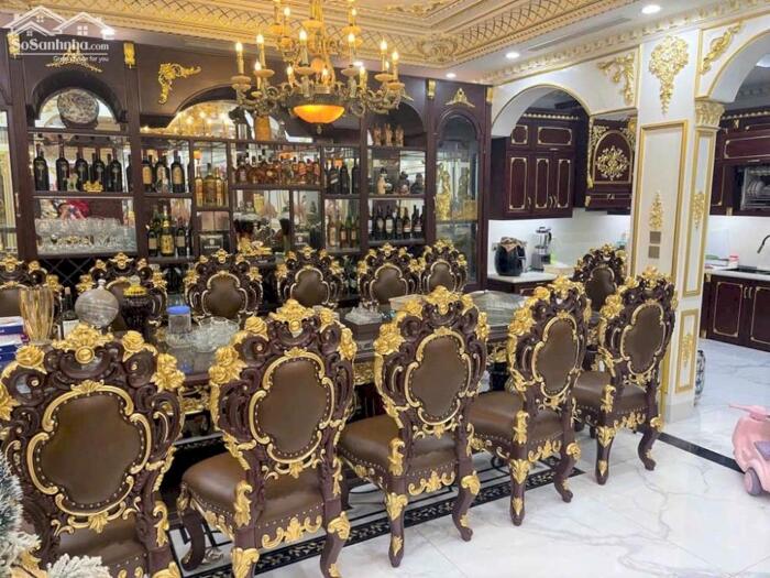 Hình ảnh Bán Toà Building 10 tầng 200m2 Mặt đường Đại Cồ Việt 2