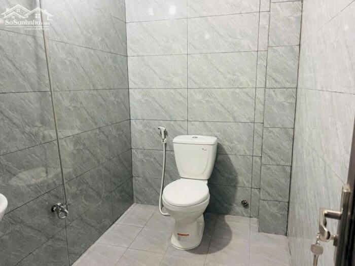 Hình ảnh Gấp bán nhà Kiệt 2.5m Đường Ông Ích Đường, gần chợ Cẩm Lệ, chỉ 2,95 tỷ 3