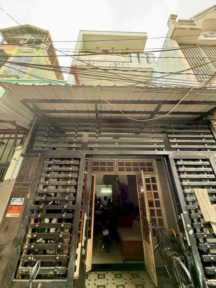 Hình ảnh Bán nhà vị trí cực đẹp đường Nguyễn Văn Khối, P 11, Gò Vấp 0