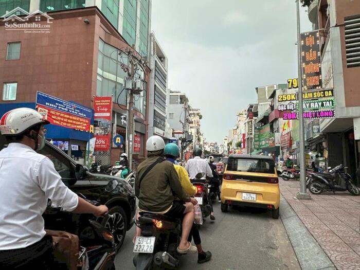 Hình ảnh Chính chủ gửi bán nhà 1 sẹc Huỳnh Văn Bánh 4 lầu 84m2 ngay chợ Phú Nhuận KD đa nghề 15 tỷ. 1