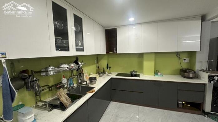 Hình ảnh Chính chủ gửi bán nhà 1 sẹc Huỳnh Văn Bánh 4 lầu 84m2 ngay chợ Phú Nhuận KD đa nghề 15 tỷ. 11