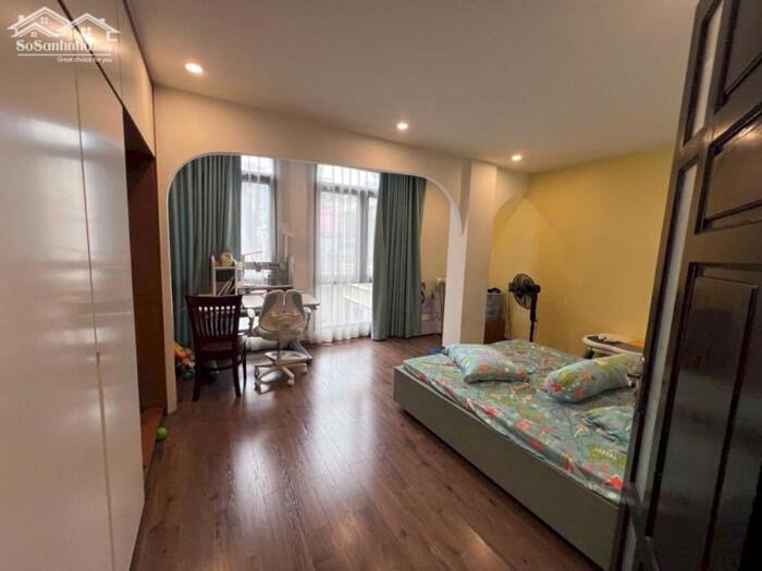 Hình ảnh Bán nhà Lô Góc, Ô tô tránh- Trần Quang Diệu, Hoàng Cầu 49/67m, 7 Tầng Thang máy, MT 6m 33.5 Tỷ - LH 0987881444 3