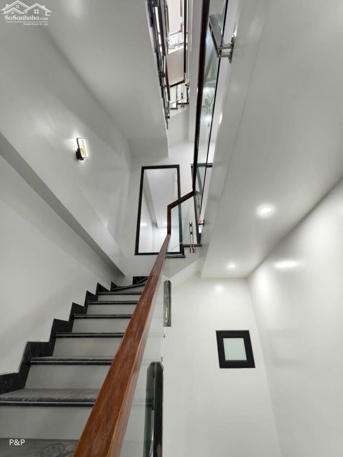 Hình ảnh CHO THUÊ NHÀ Mặt Đường Nhánh Văn Cao - Đằng Lâm - Hải An - Hải Phòng 2