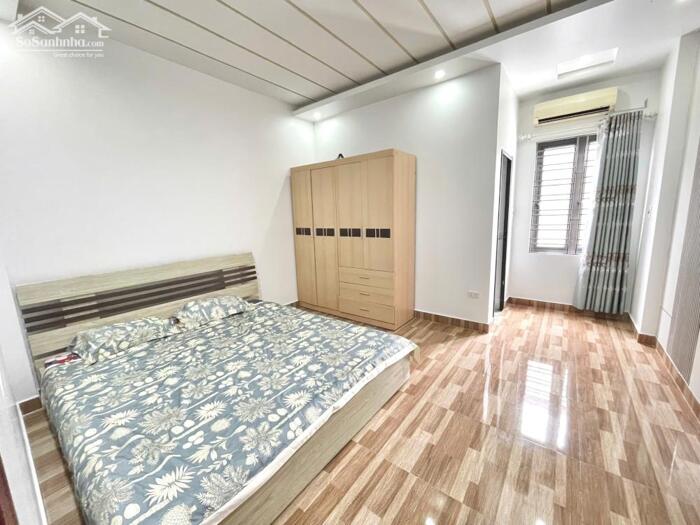 Hình ảnh Cho thuê nhà phố Văn Cao, DT: 70m2, 3 ngủ khép kín. 6