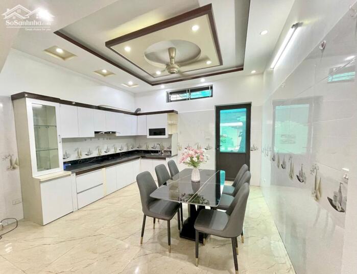 Hình ảnh Cho thuê nhà phố Văn Cao, DT: 70m2, 3 ngủ khép kín. 1