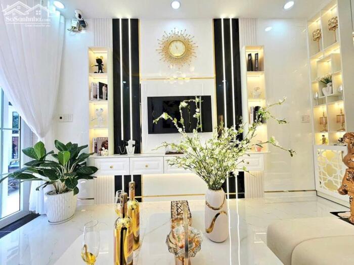 Hình ảnh BÁN NHÀ ĐẸP 2 LẦU - HẺM XE HƠI - TT.NHÀ BÈ 3