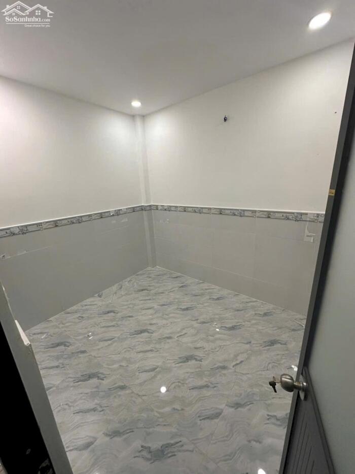 Hình ảnh BÁN NHÀ ĐẸP GẦN MẶT TIỀN ĐƯỜNG NGUYỄN THỊ THẬP - QUẬN 7 5