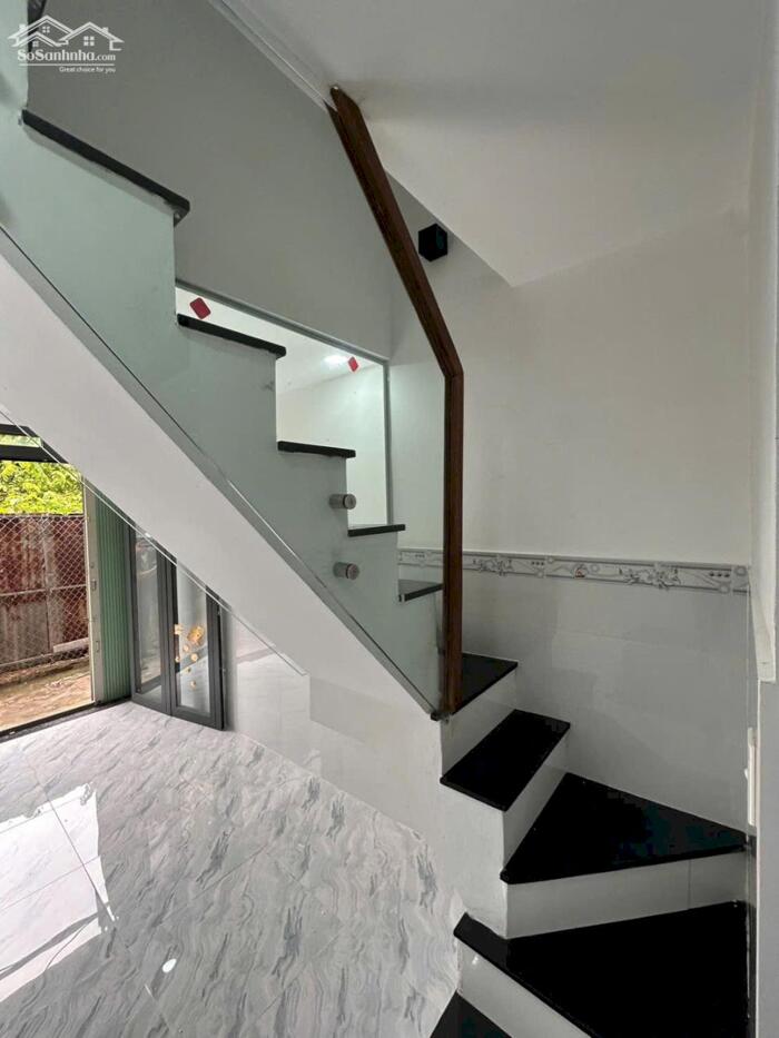 Hình ảnh BÁN NHÀ ĐẸP GẦN MẶT TIỀN ĐƯỜNG NGUYỄN THỊ THẬP - QUẬN 7 2