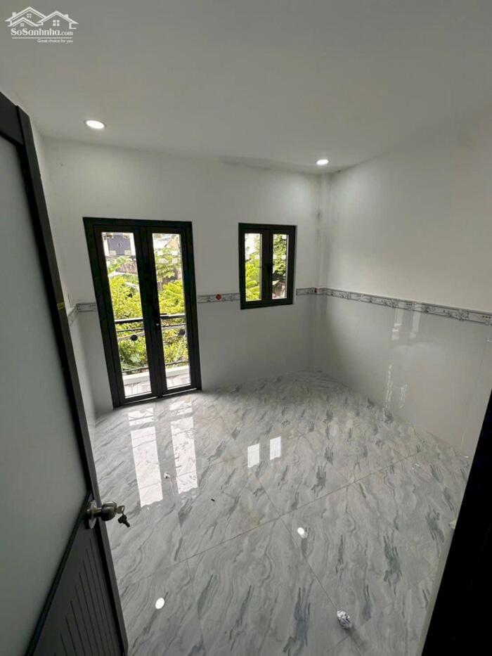 Hình ảnh BÁN NHÀ ĐẸP GẦN MẶT TIỀN ĐƯỜNG NGUYỄN THỊ THẬP - QUẬN 7 7