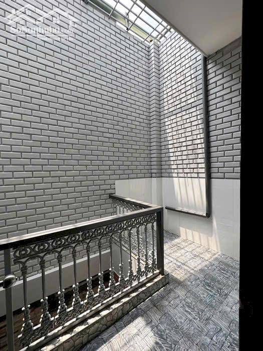 Hình ảnh Nhỉnh 12 tỷ sở hữu MTKD sầm uất Nguyễn Văn Quá 100m2 ngang 4.1m 4 lầu gần chợ Cây Sộp. 9