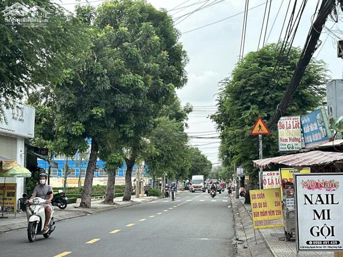 Hình ảnh Nhỉnh 12 tỷ sở hữu MTKD sầm uất Nguyễn Văn Quá 100m2 ngang 4.1m 4 lầu gần chợ Cây Sộp. 1