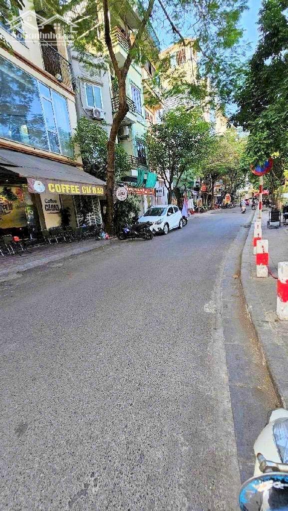 Hình ảnh Bán Nhà Mặt Hồ Văn Chương 140m2 x MT 10m, Lô góc tặng GPXD 8 tầng 1