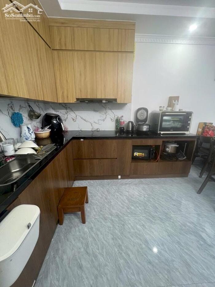 Hình ảnh Bán Nhà Thạch Bàn, LongBiên 6T, 35m2, chỉ 8,48 tỷ (Lô góc, ô tô đỗ cửa) 1