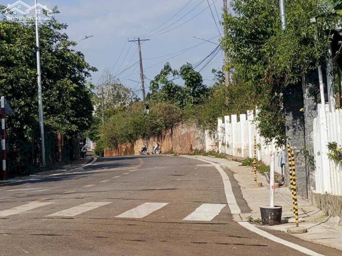 Hình ảnh Bán 2 Lô Đất Mặt Tiền Đường Măng Lin, Phường 7, TP. Đà Lạt – Cạnh Vỏ Gỗ Garden 0