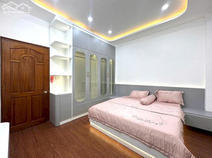 Hình ảnh Nhà Mới Đẹp full nội thất Đường Huỳnh Tấn Phát, Quận 7 6