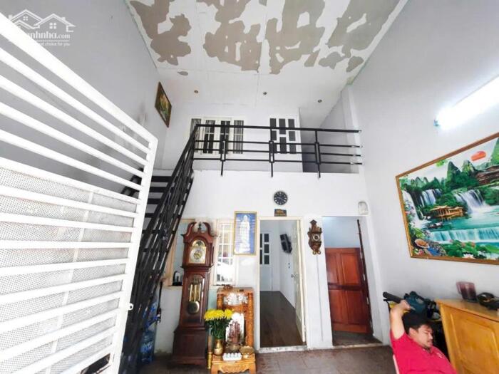 Hình ảnh Bán nhà kho 372m2 ngã tư Ga Thạnh Xuân Quận 12 2